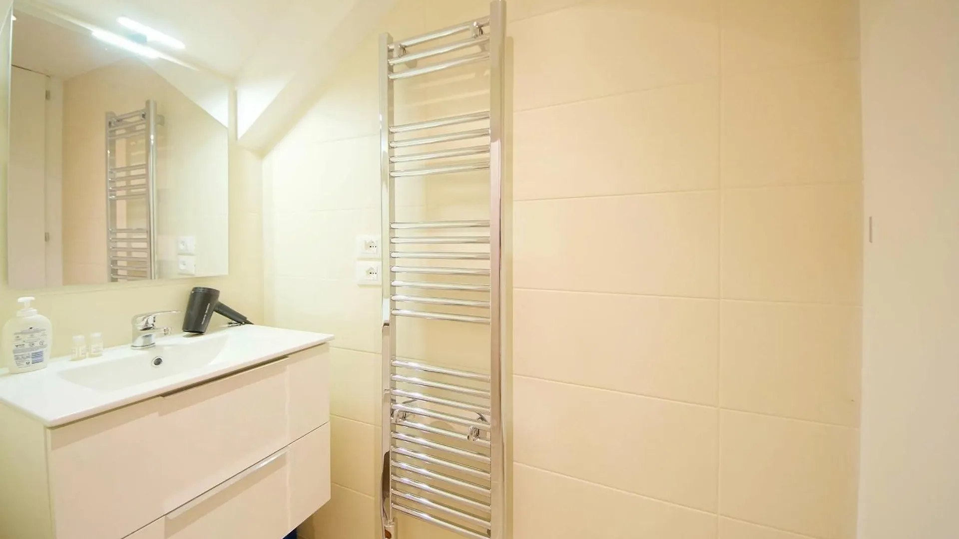 Dolcevita Apartments N 521 Venice 0*,  Italy